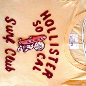 HOLLISTER T-SHIRT SIZE, M